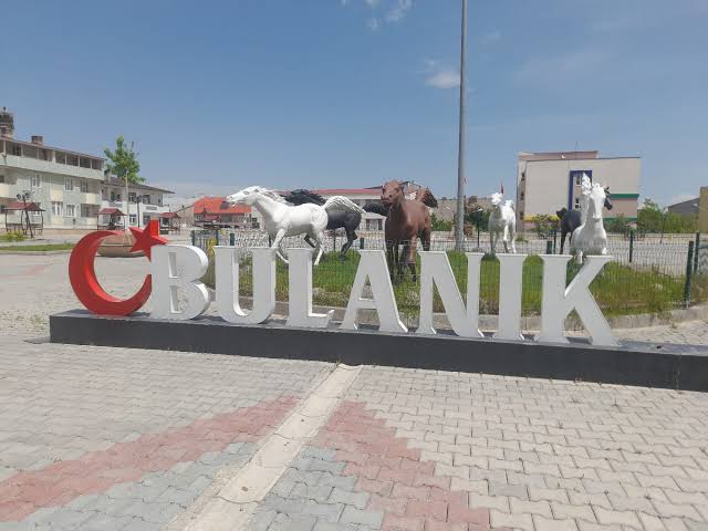 Muş Bulanık Tatilcileri İçin Kazdağları’nın Saklı Cenneti: Bayramiç Evciler Köyünde İnziva Otel