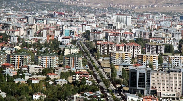 Van’ın Başkale ilçesinden tatilciler için Kazdağları’nda Sessiz ve Huzurlu Bir Tatil: Bayramiç Evciler Köyü İnziva Oteli