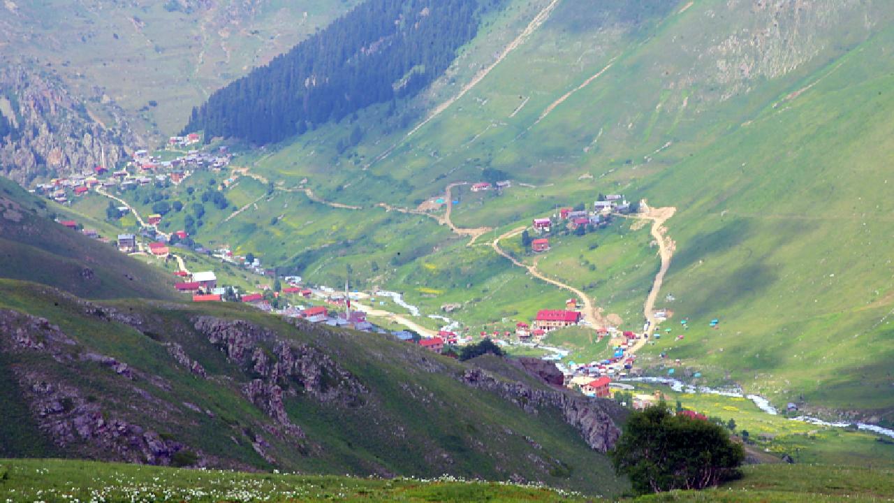 Trabzon Çaykara’dan Kazdağları’nda Doğayla İç İçe Tatil Deneyimi: Bayramiç Evciler İnziva Otel