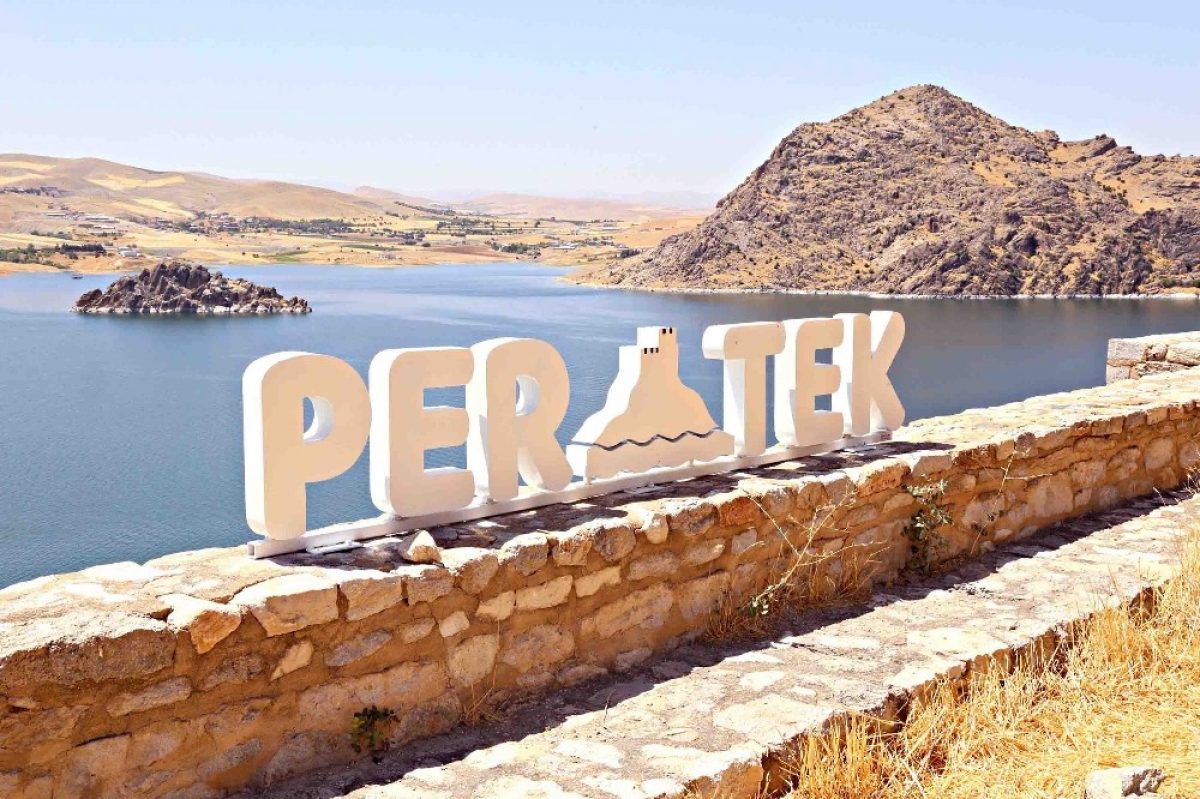 Tunceli Pertek’ten Kaçış: Kazdağları’nda Evciler Köyü İnziva Oteli ile Doğaya Dönün