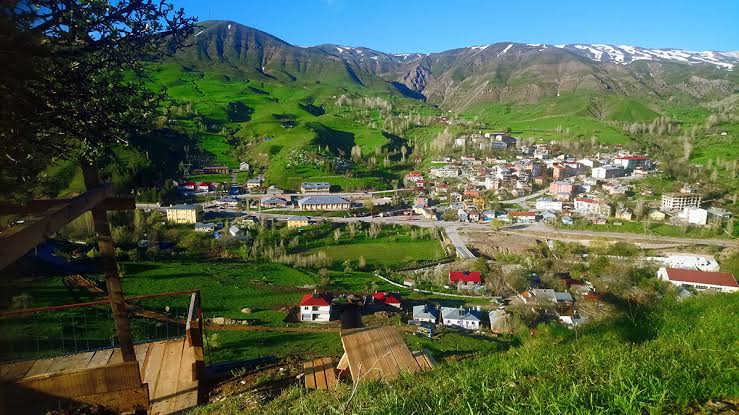 Tunceli Pülümür Kazdağları’nda Doğayla İç İçe Bir Tatil: Bayramiç Evciler Köyündeki İnziva Otel